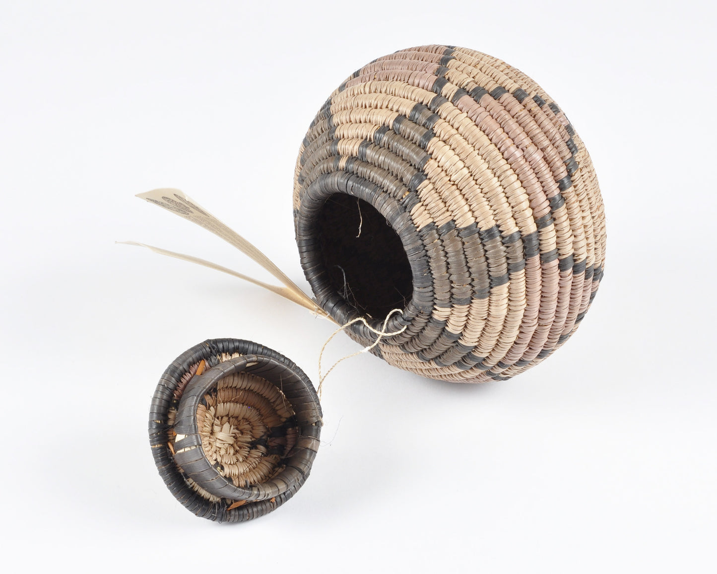 Vintage African Zulu Tribal Hand Woven Basket Lidded Traditional Ukhamba-Two Tone Detail Tamara Scott Designs