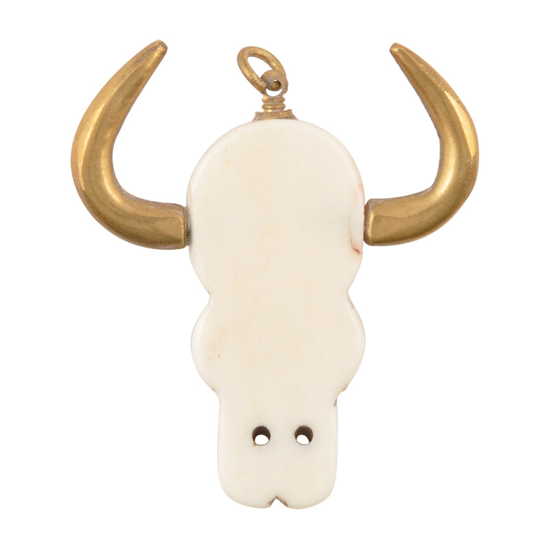 Carved Pendants-43x52mm Cow Skull with Brass Horns-Off White-Quantity 1